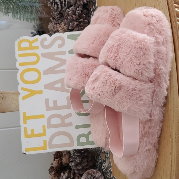 P2007   Jenni Intimates Happy Merry & Cozy Slippers Peachskin Large 9-10 - Picture 11 of 11